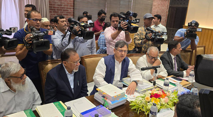 Only reforms serving welfare of nation to be considered: Salahuddin