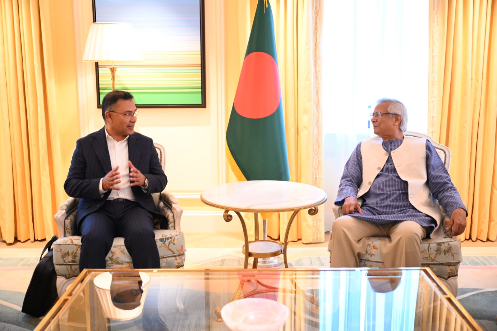 CA Yunus, Tarique Rahman begin Dorchester talk