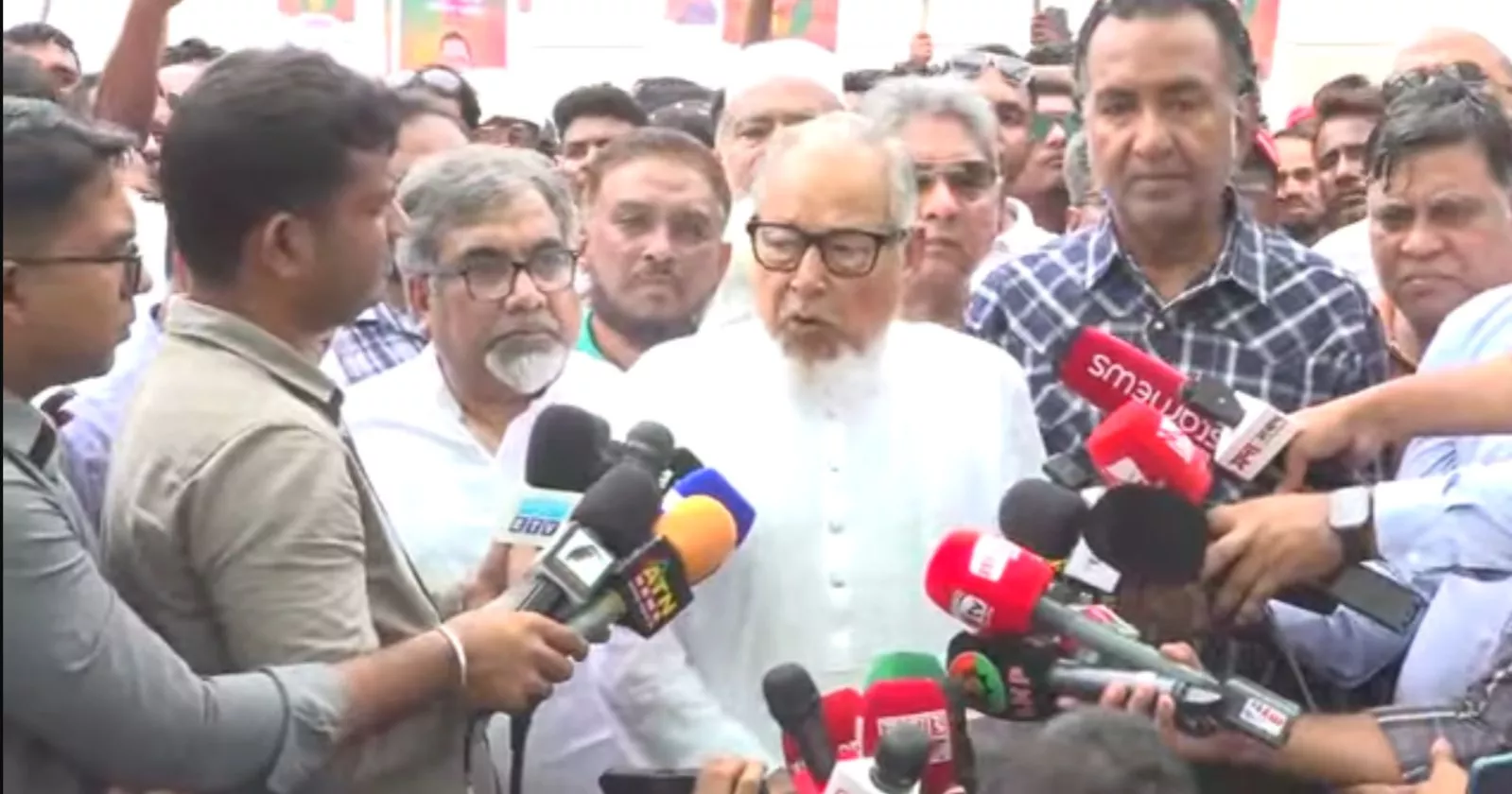 Establishing elected govt now key task:Nazrul Islam Khan
