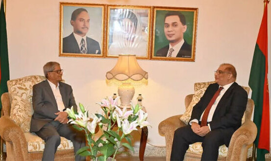 New Pakistani High Commissioner meets Fakhrul