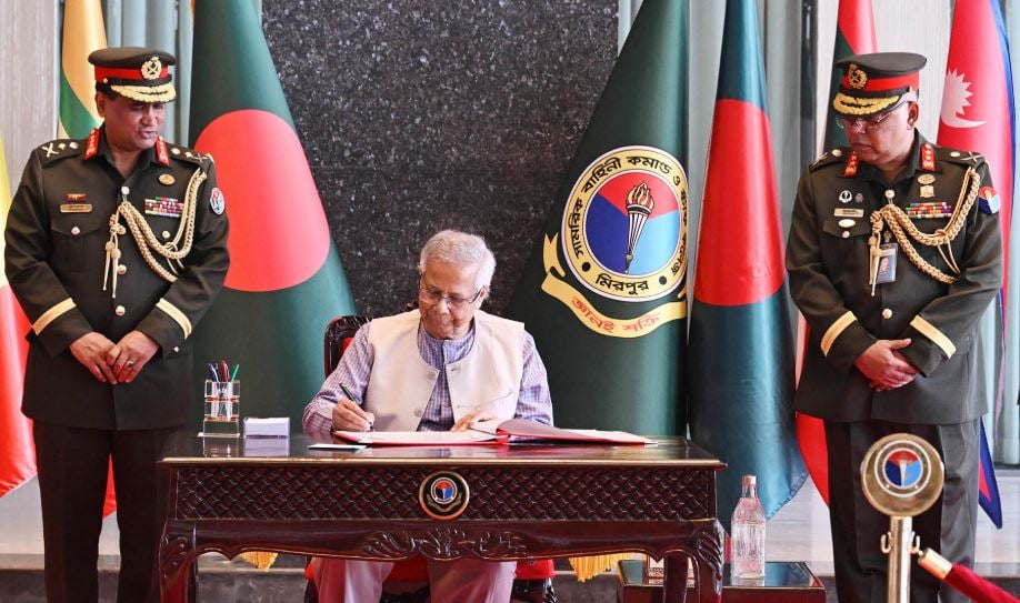 Military and Police Support Essential for Peaceful Election:Chief Adviser