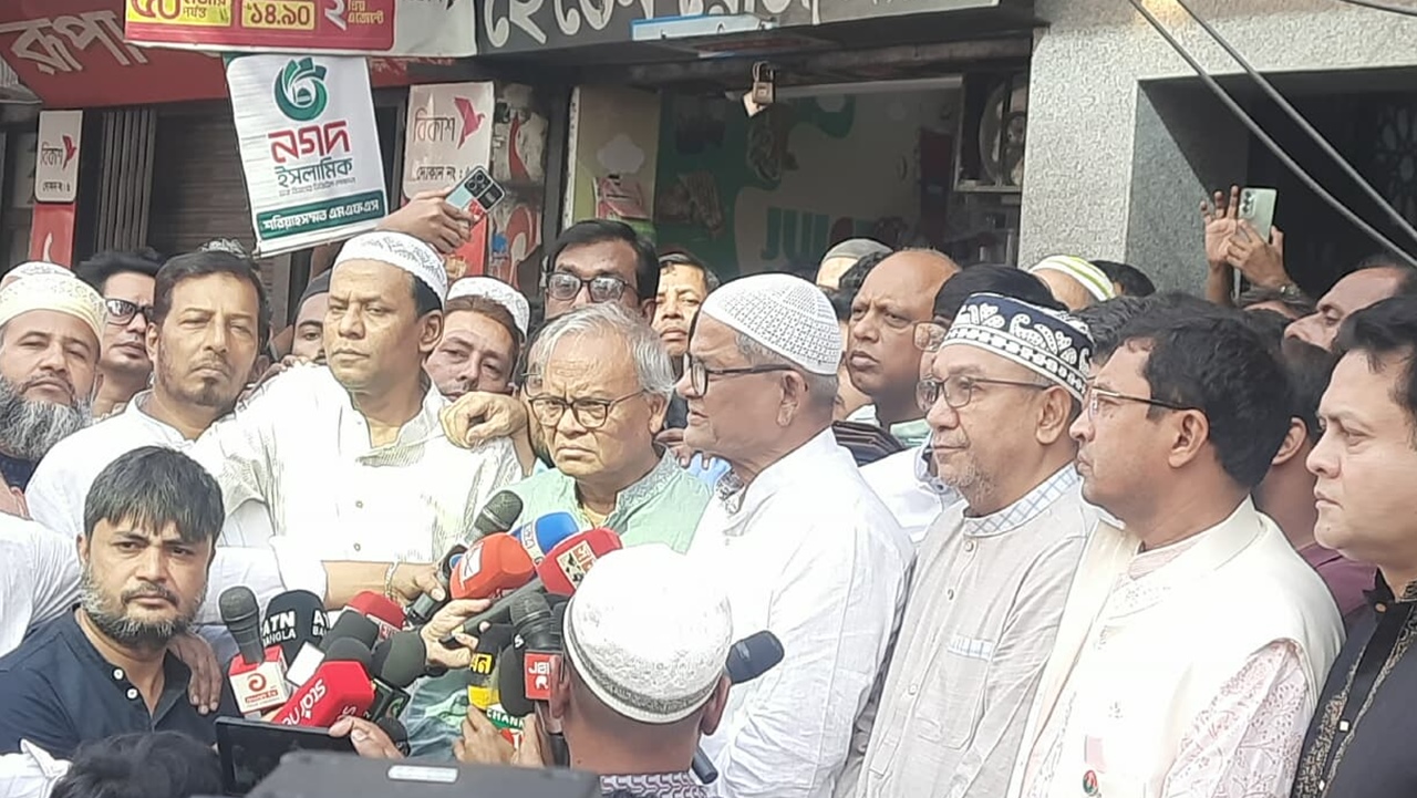 Khaleda’s health ‘very critical’, says Fakhrul